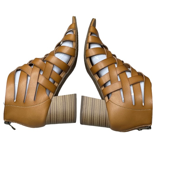 Blowfish strappy sandal size 8 1/2 - Picture 8 of 13